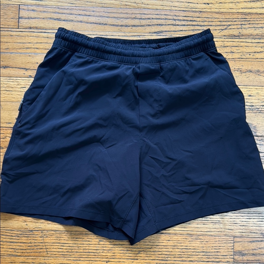 Lululemon Men's Black Shorts